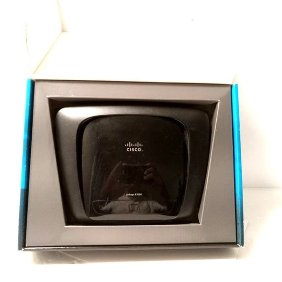 Cisco 2.4 GHz Band Linksys E-1000 Wireless -N- Router With Power Supply Tested - Picture 1 of 7
